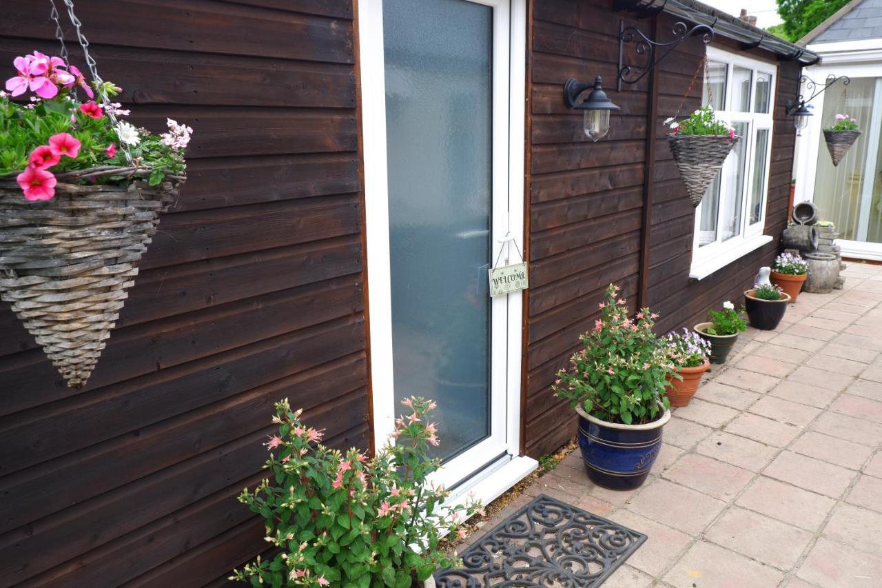 The Garden Suite Holt Holt  Luaran gambar