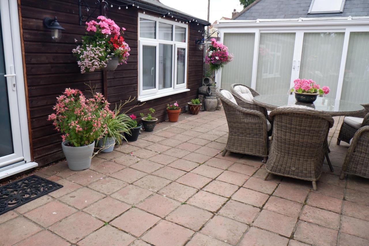 The Garden Suite Holt Holt  Luaran gambar